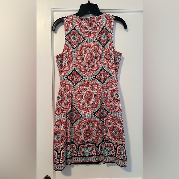 Multicolor Patterned Shift Dress - Picture 2 of 4